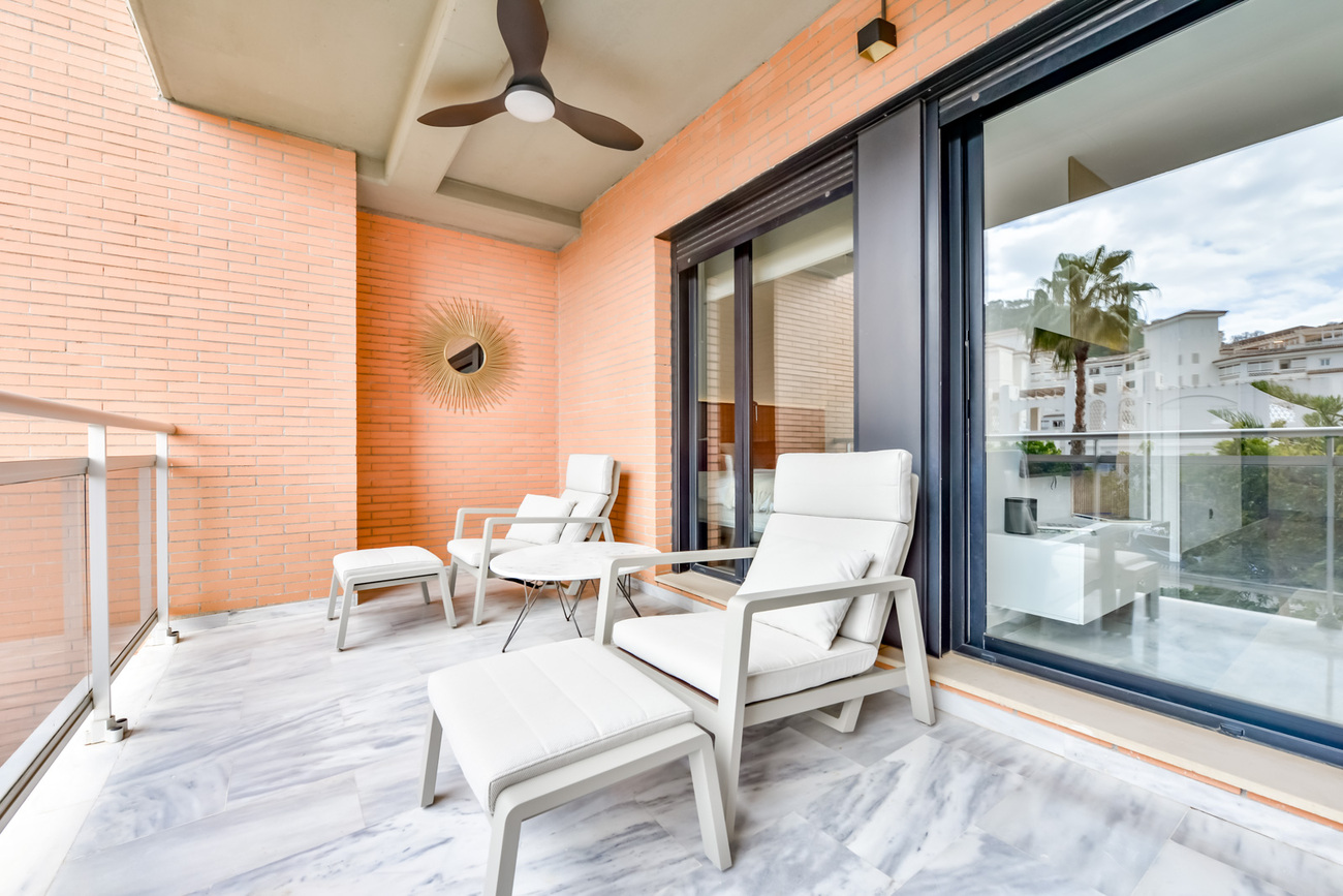 Terrace in apartment for sale in Villajoyosa