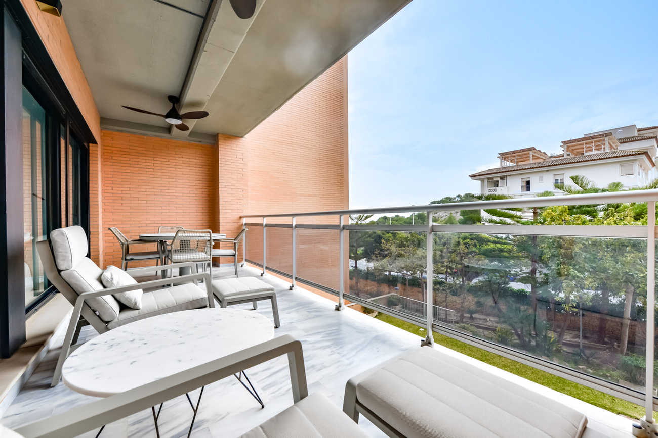 Dining area in apartment for sale in Villajoyosa