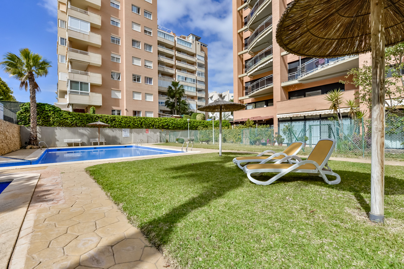 Bedroom in apartment for sale in Villajoyosa