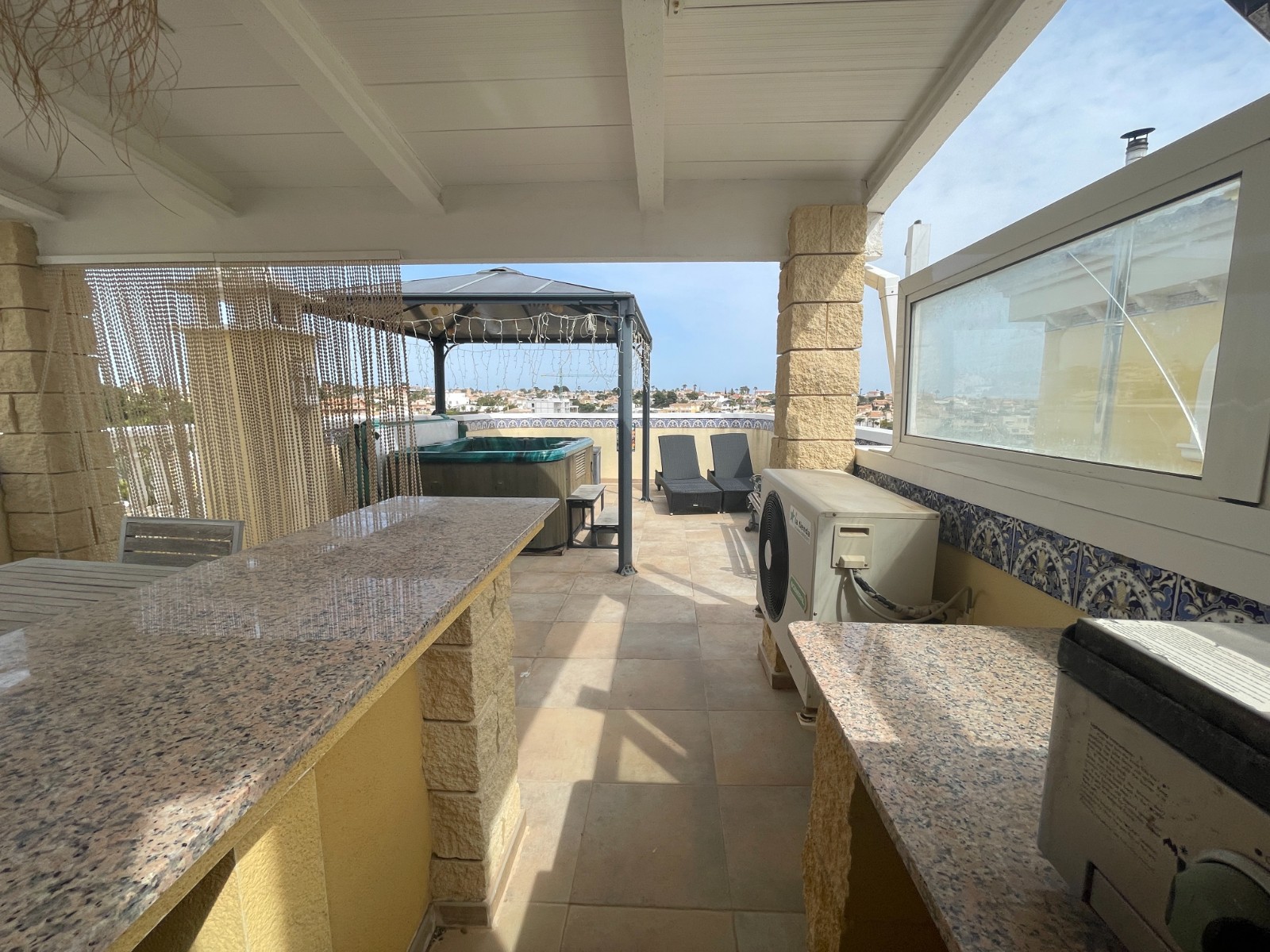 Kitchen in villa for sale in San Fulgencio