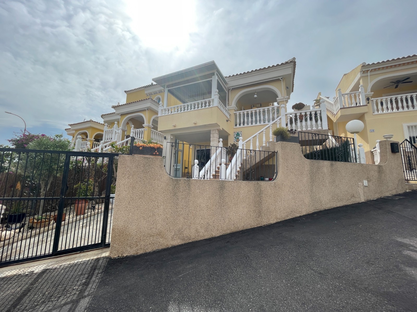 Garden in villa for sale in San Fulgencio