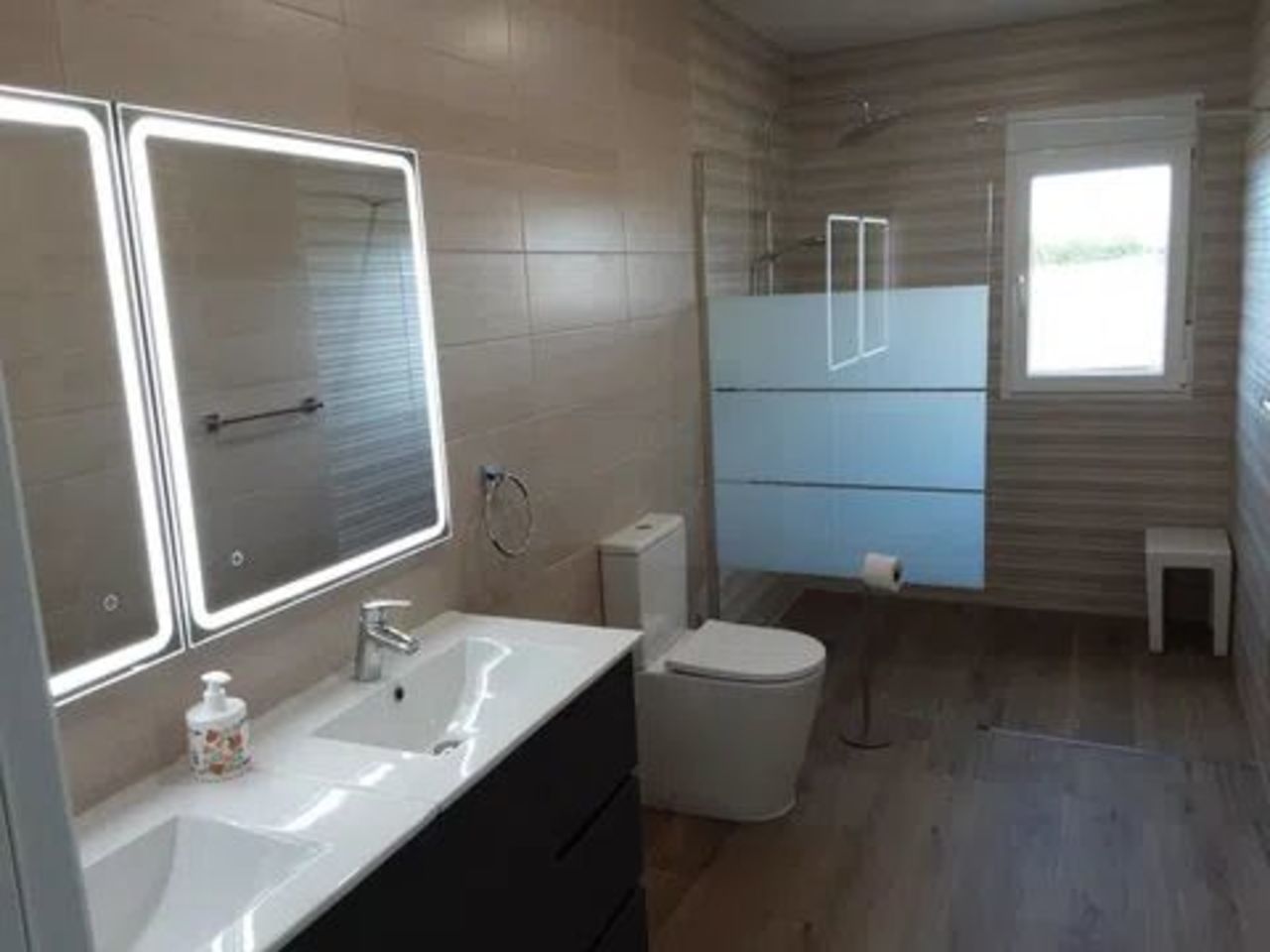 Exterior view in villa for sale in San Miguel de Salinas
