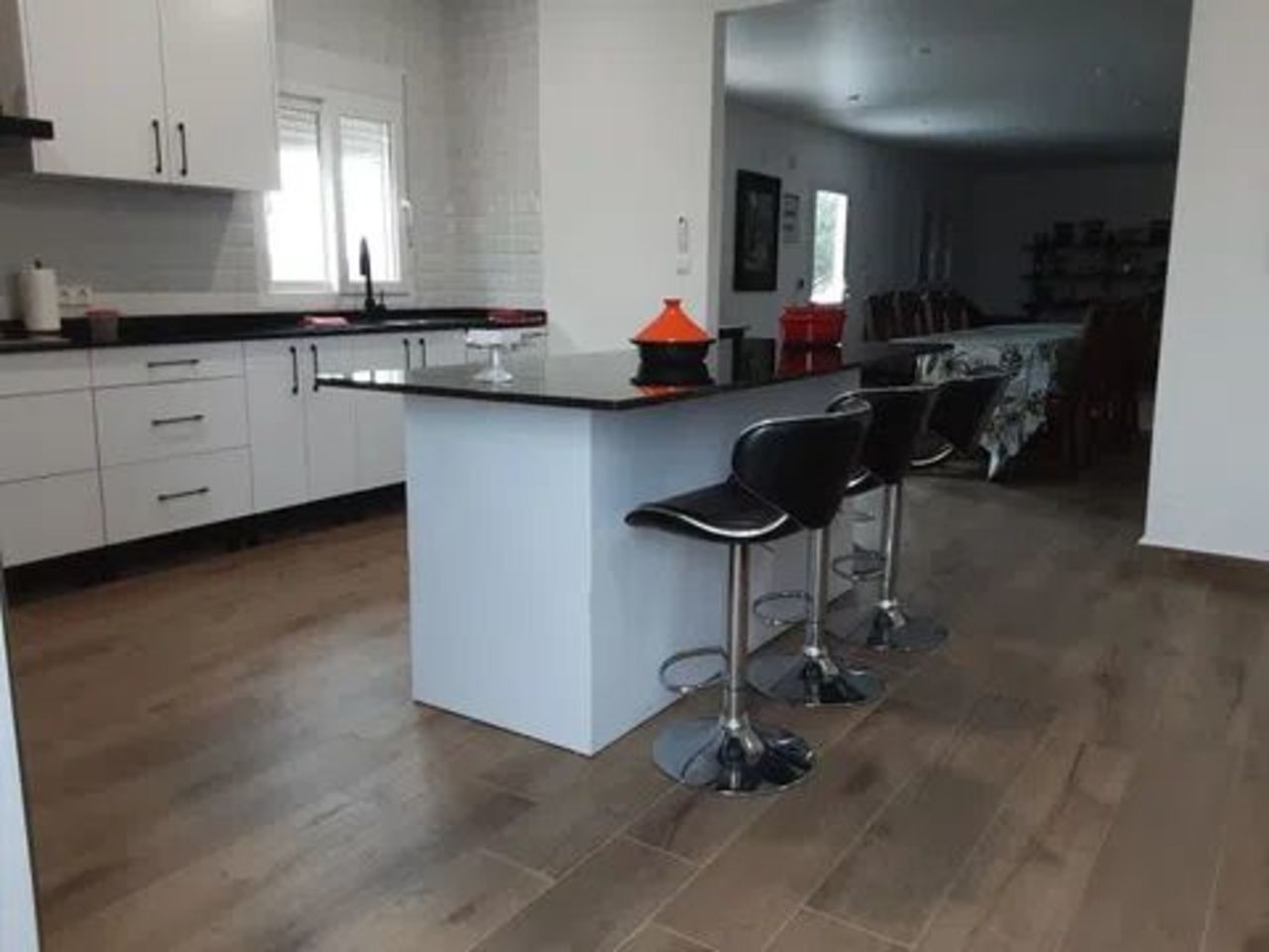 Master bedroom in villa for sale in San Miguel de Salinas