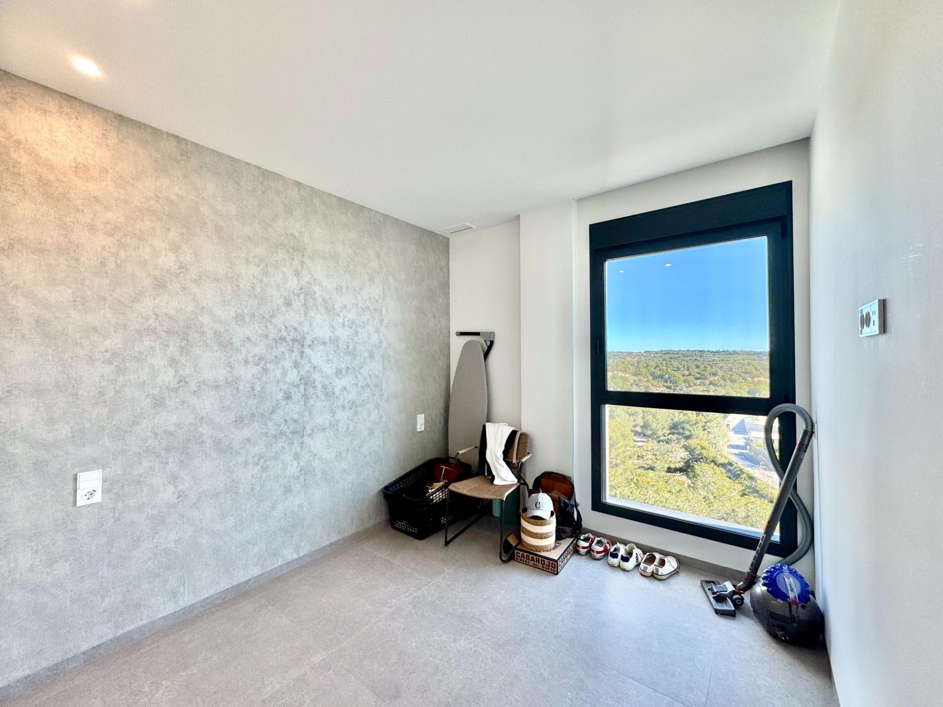 Bathroom in apartment for sale in Orihuela