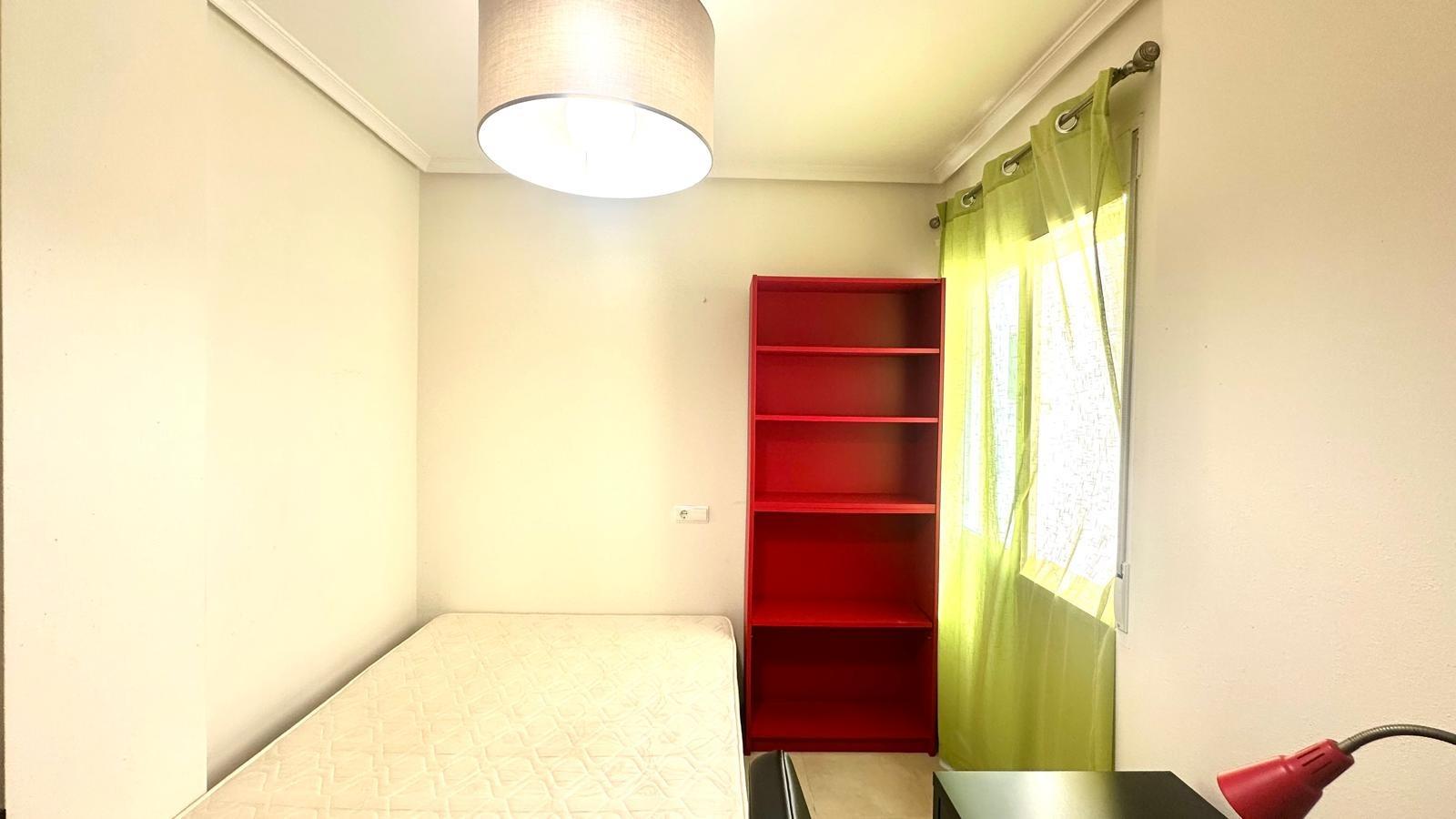 Bedroom in penthouse for sale in Torrevieja