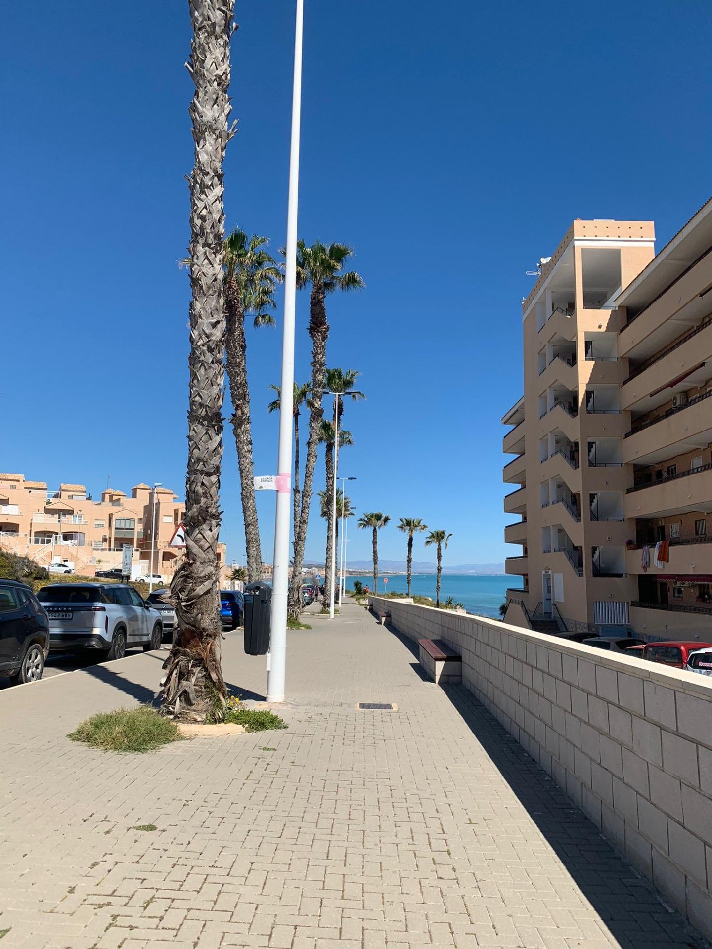 Living room in apartment for sale in Torrevieja