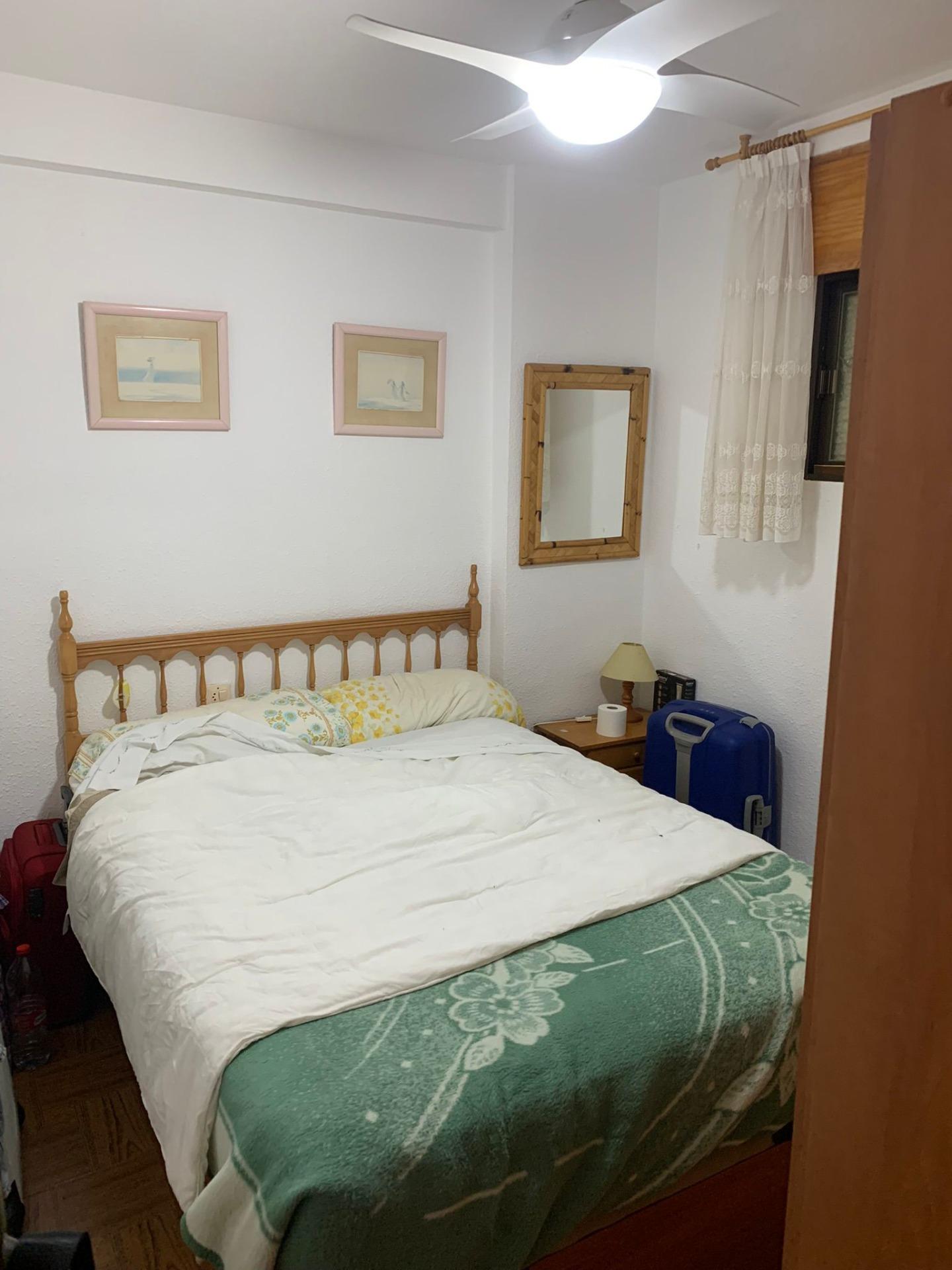 Master bedroom in apartment for sale in Torrevieja
