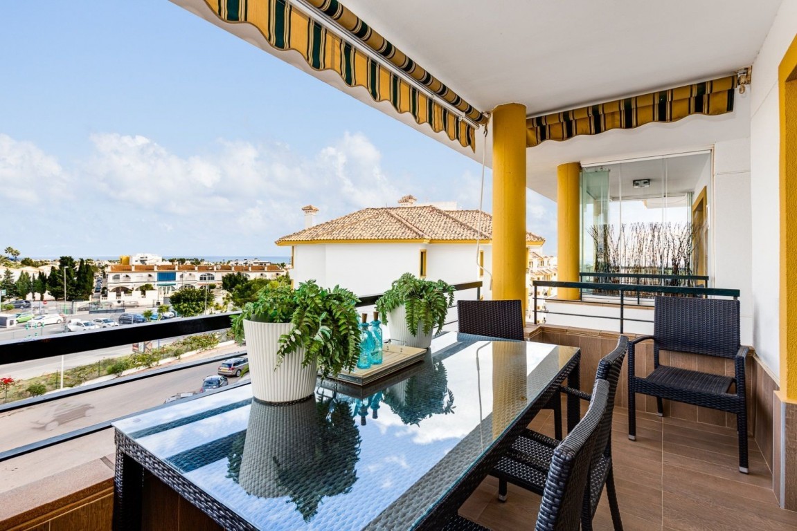 Bathroom in penthouse for sale in Lomas De Campoamor