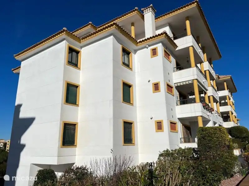 Pool area in penthouse for sale in Lomas De Campoamor