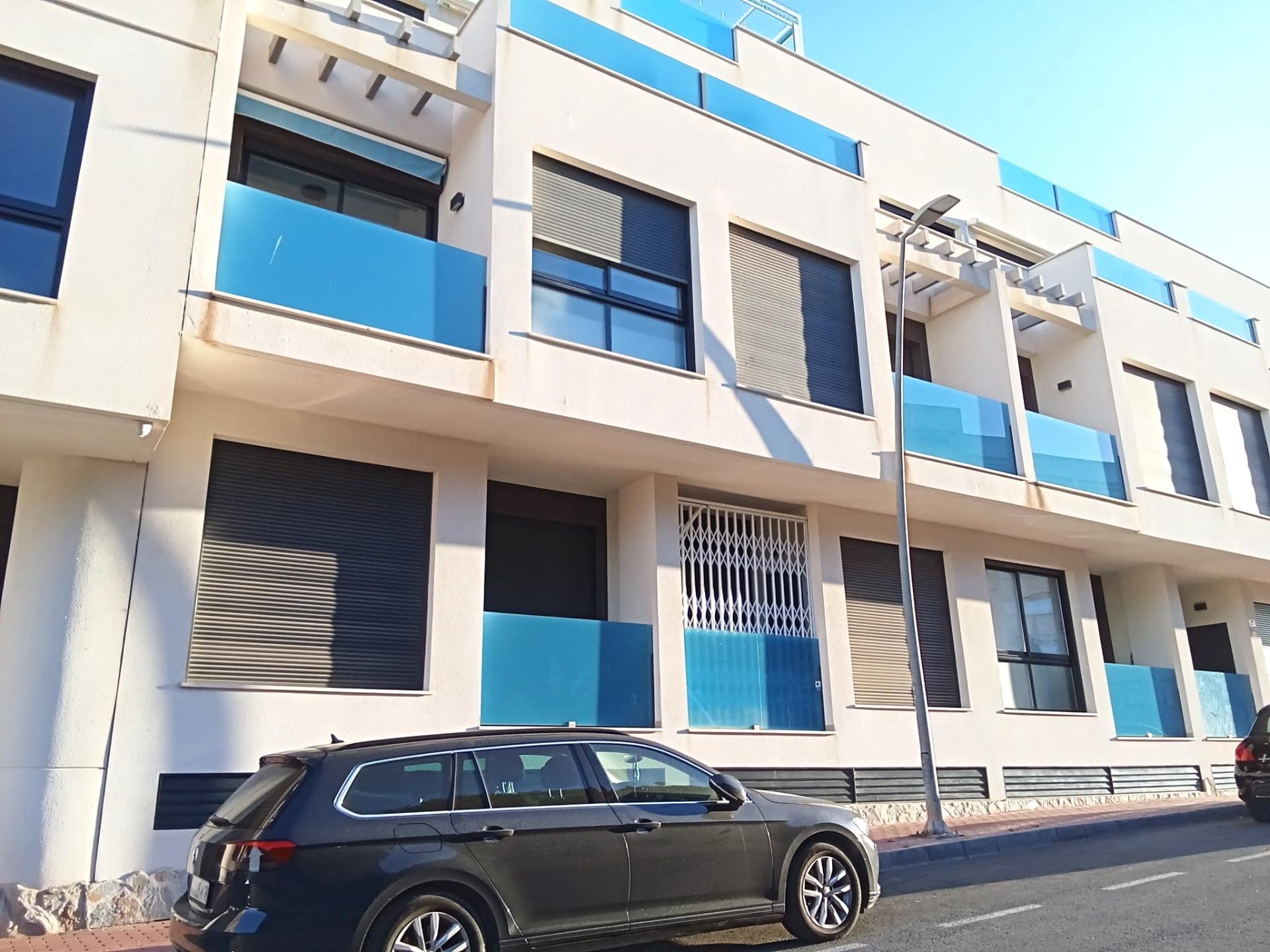 Master bedroom in apartment for sale in Torrevieja