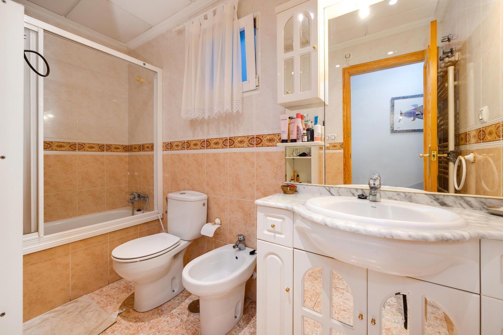 Living room in apartment for sale in Torrevieja