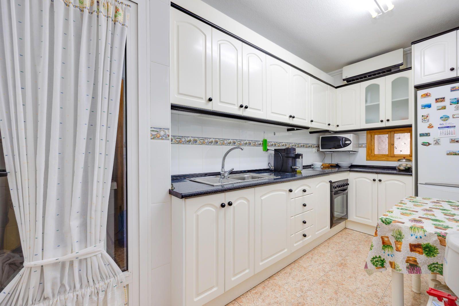 Master bedroom in apartment for sale in Torrevieja
