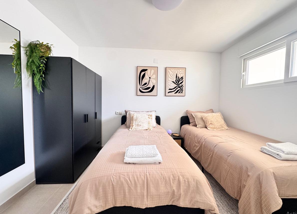 Master bedroom in apartment for sale in Torrevieja