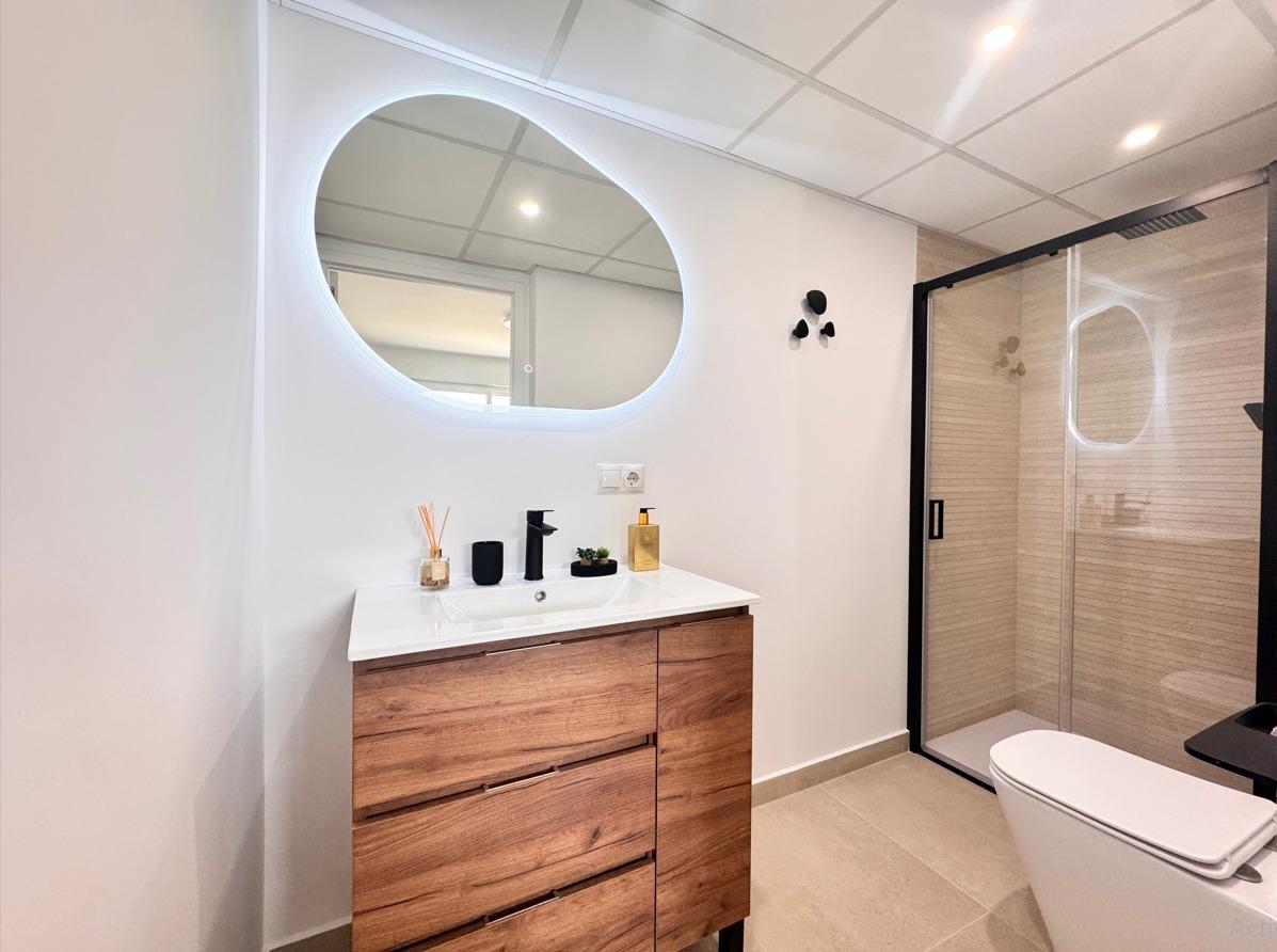 Bathroom in apartment for sale in Torrevieja
