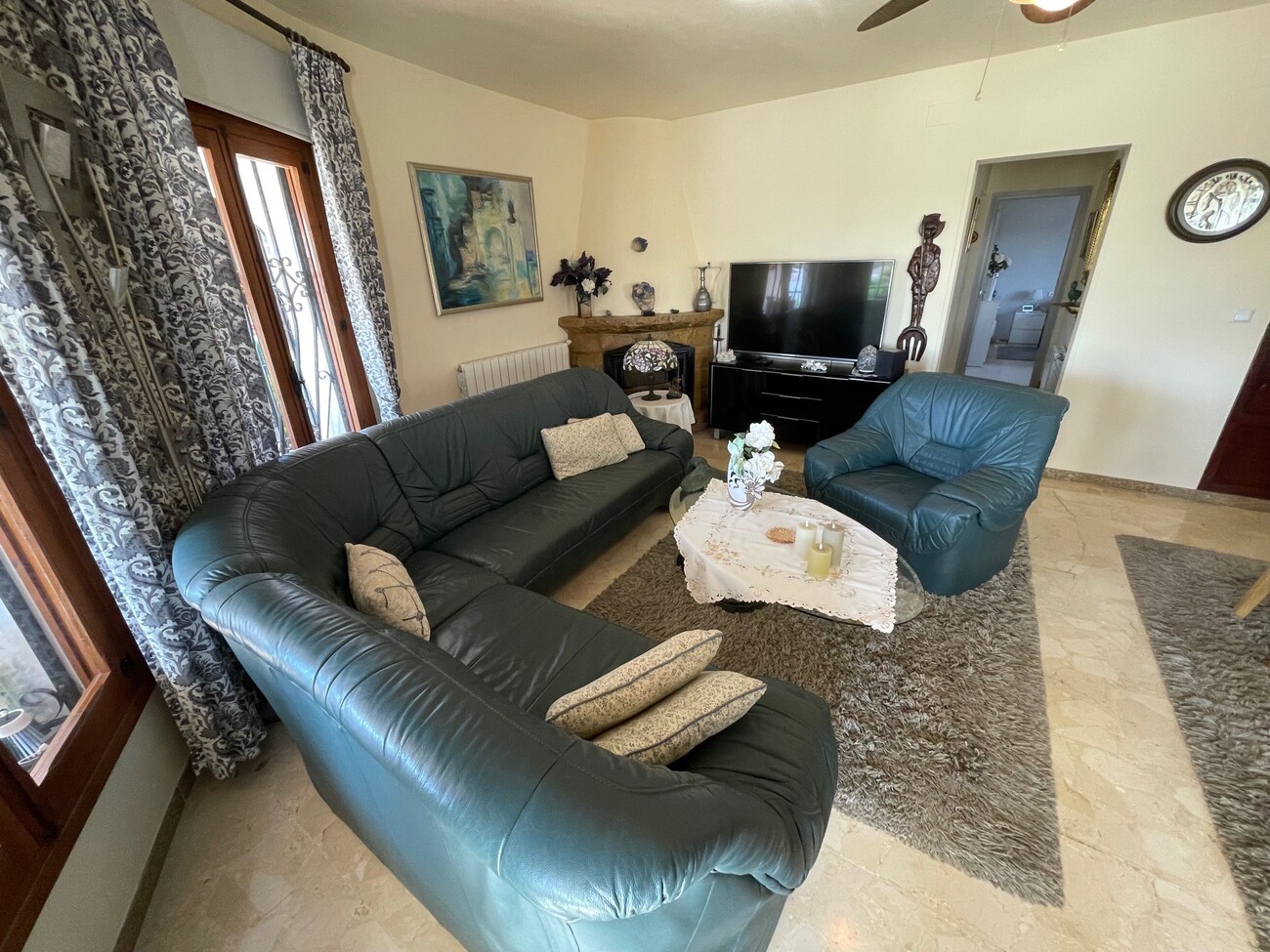 Living room in villa for sale in Alfas del Pi