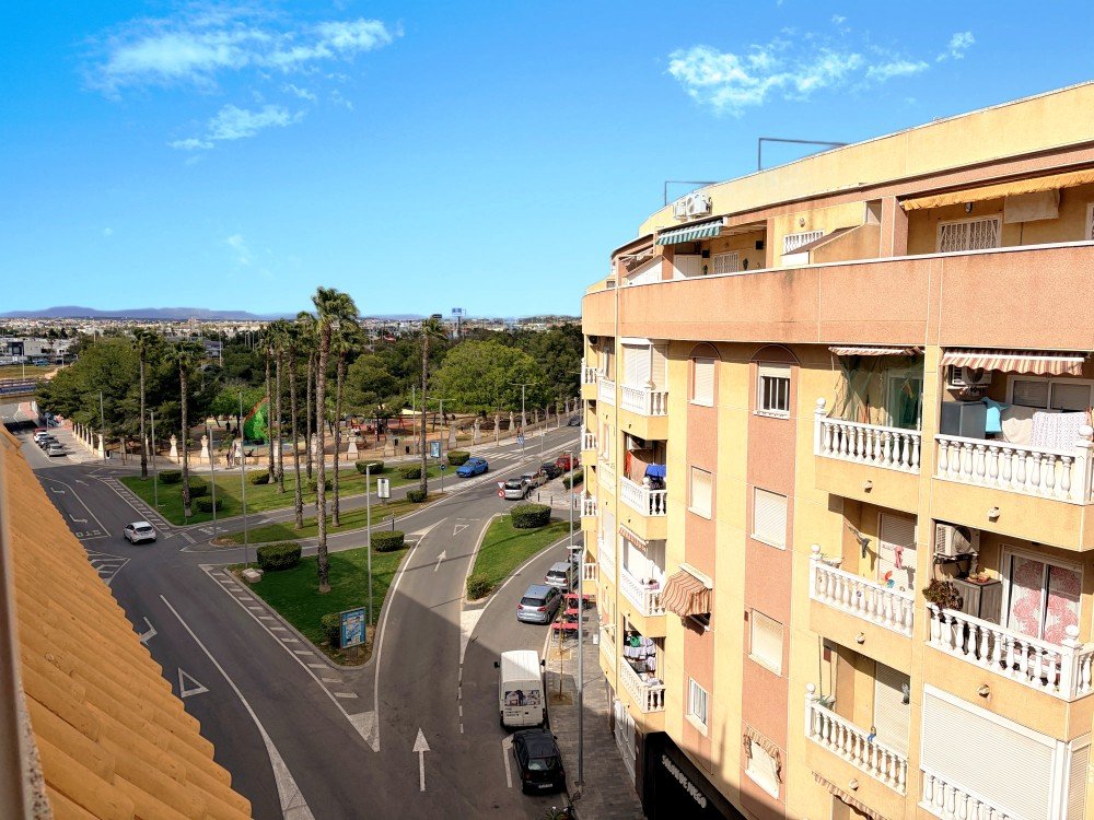 Pool area in penthouse for sale in Torrevieja