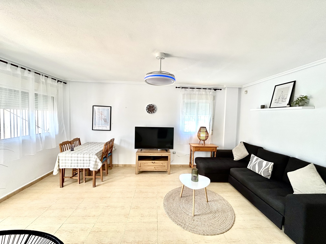 Living room in apartment for sale in Villamartin