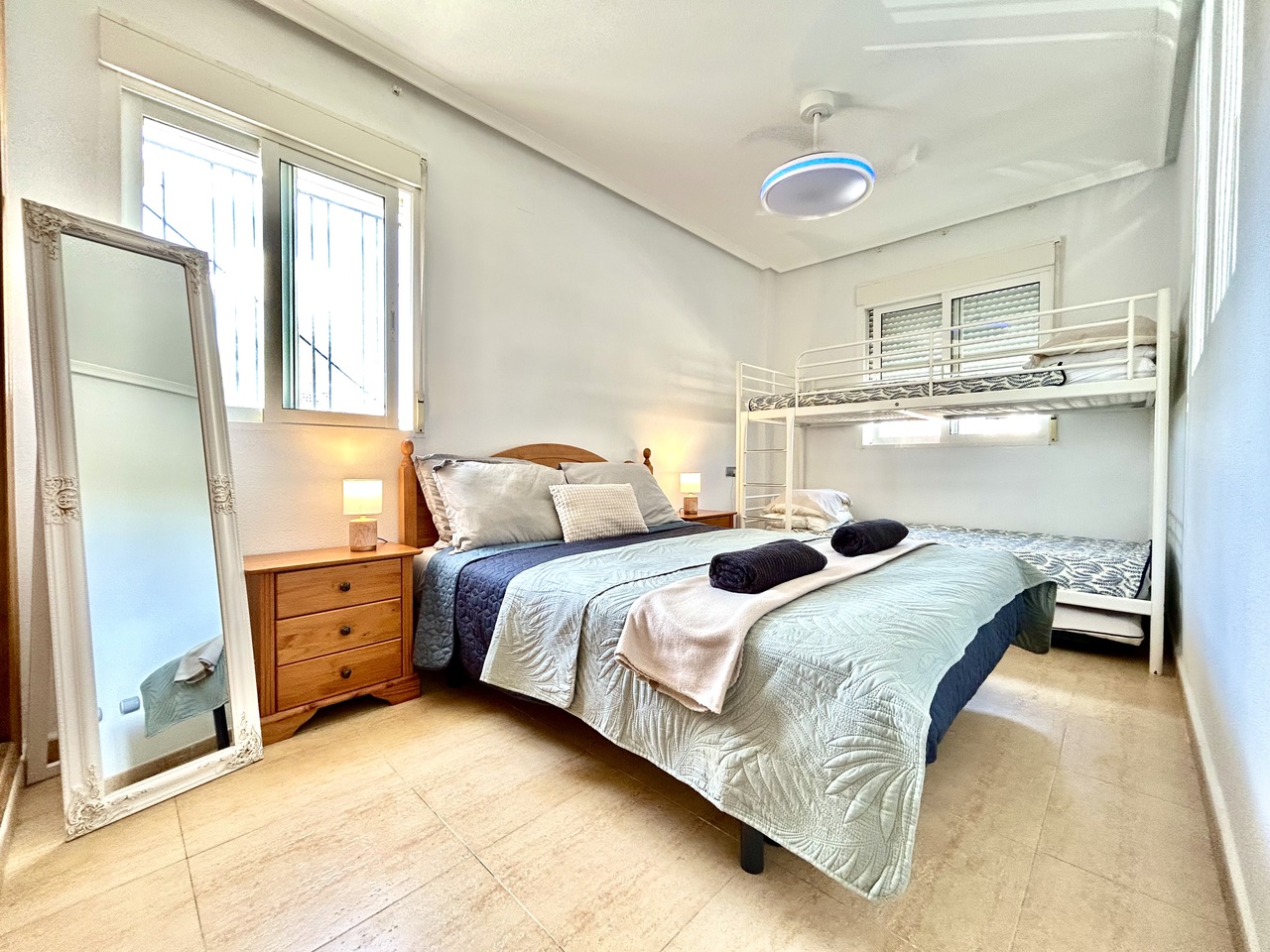 Master bedroom in apartment for sale in Villamartin