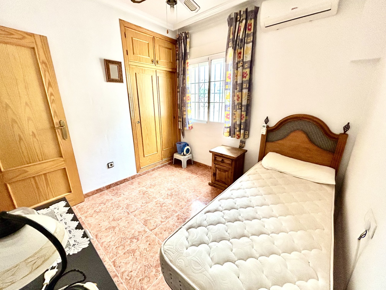 Bedroom in terraced for sale in Cabo Roig