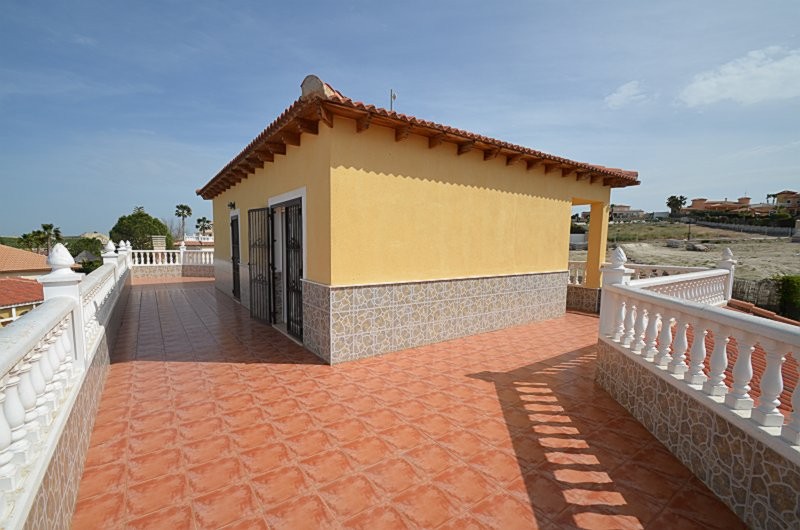 Exterior view in villa for sale in Campos del Río