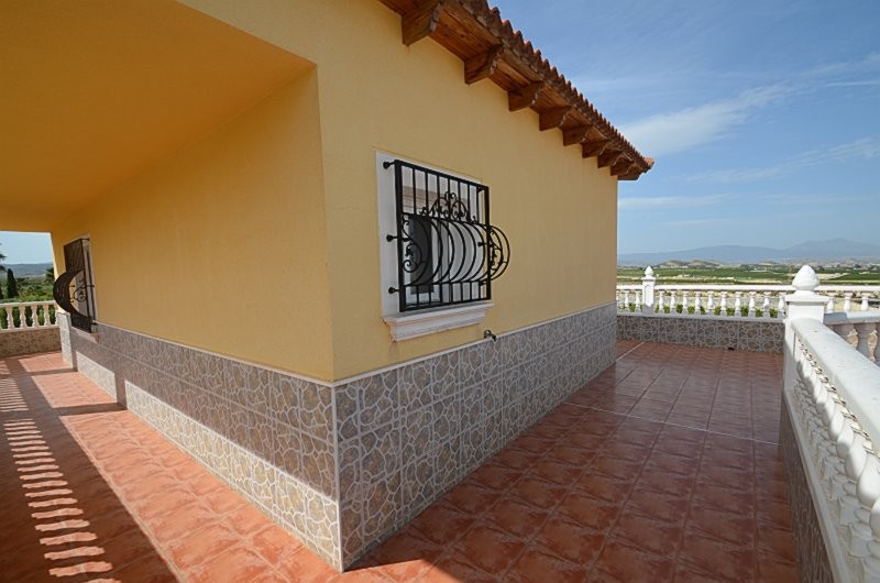 Kitchen in villa for sale in Campos del Río