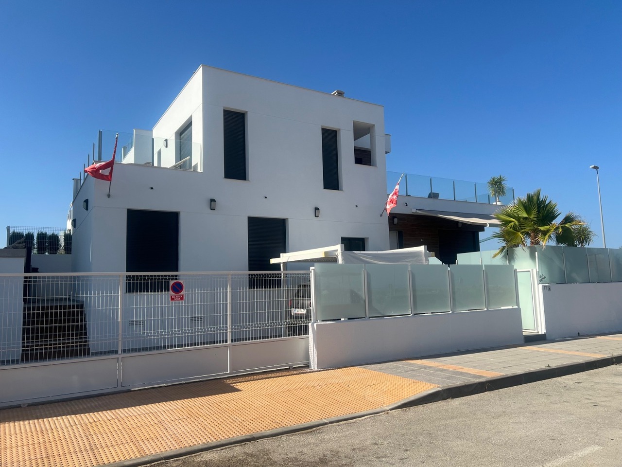 Bathroom in villa for sale in Los Montesinos