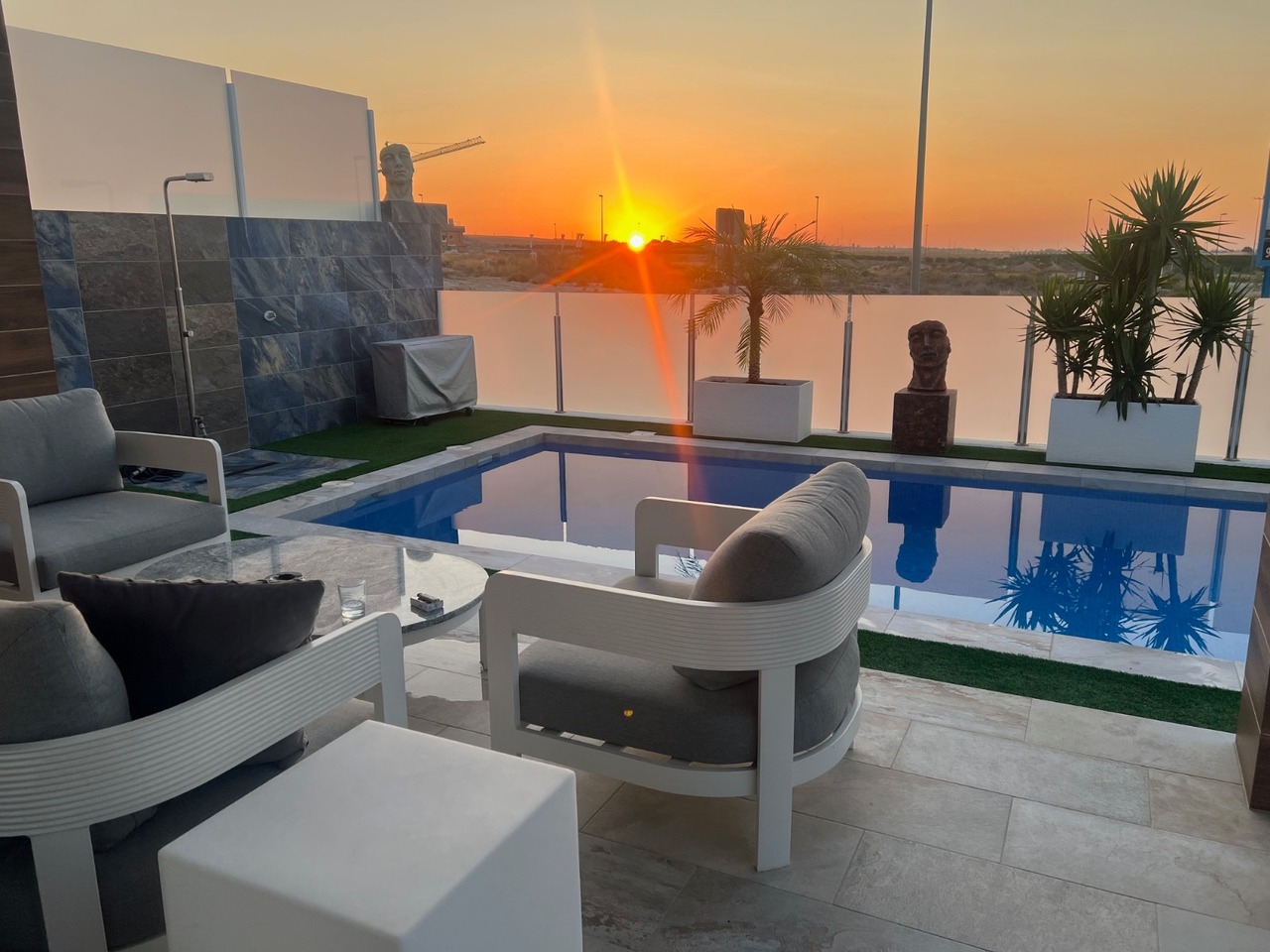 Pool area in villa for sale in Los Montesinos