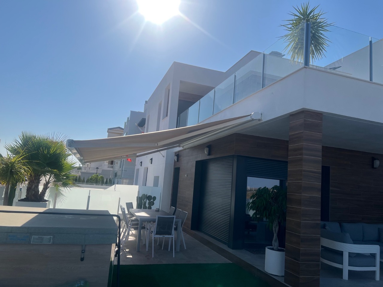 Terrace in villa for sale in Los Montesinos