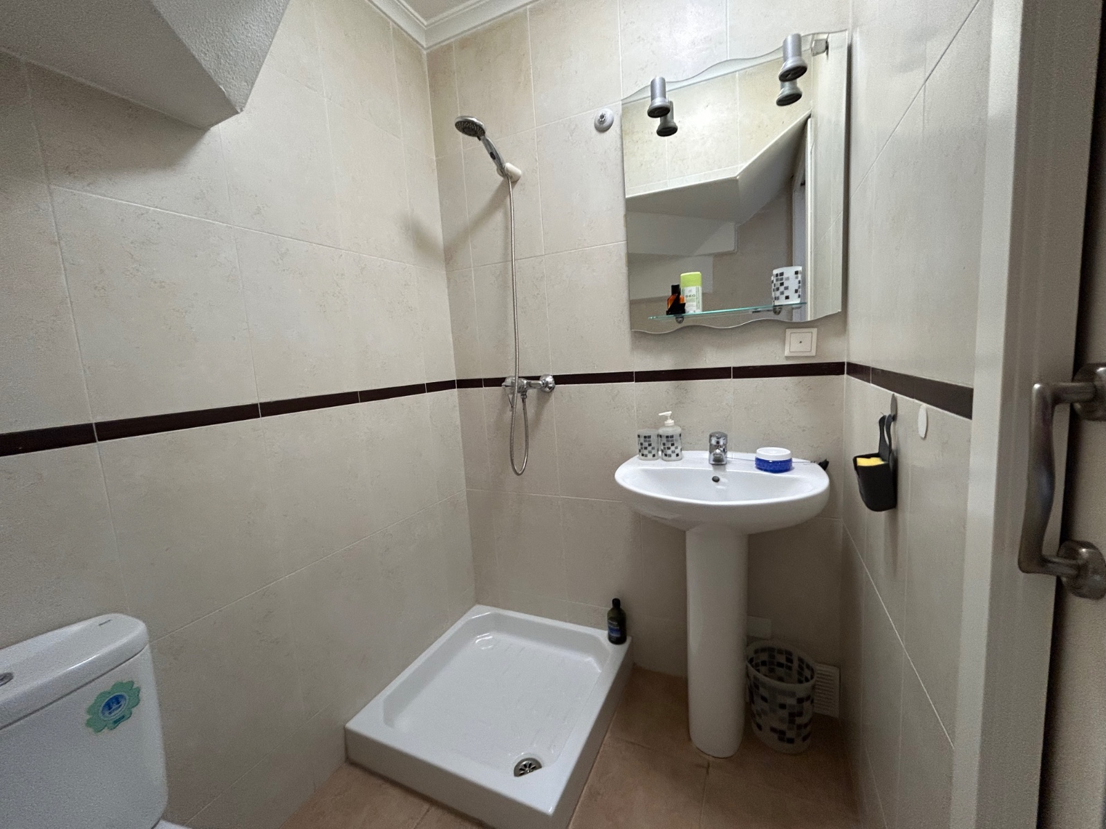 Bedroom in apartment for sale in Jacarilla