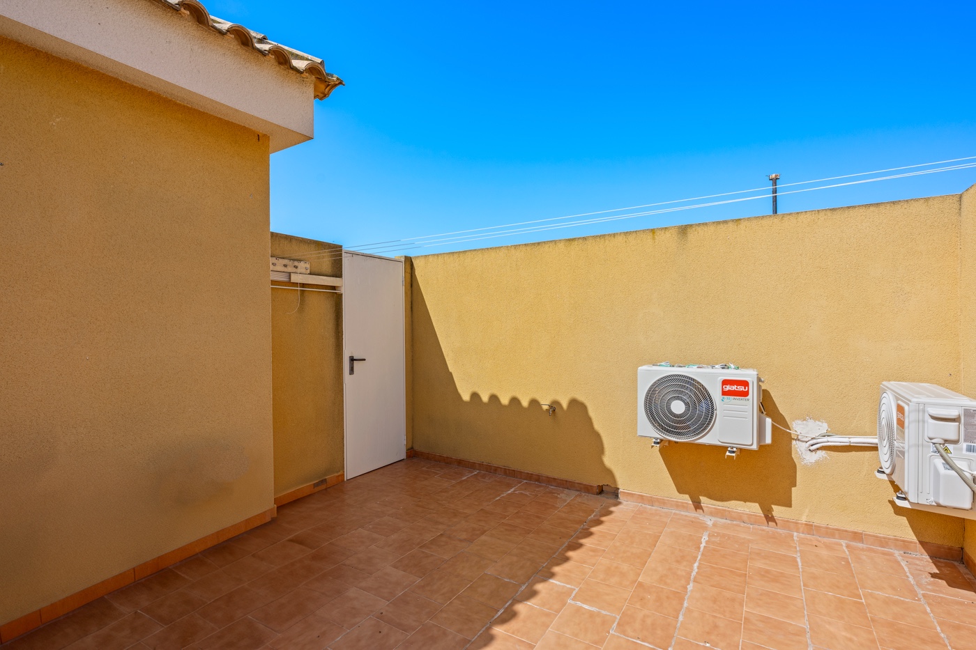 Bedroom in apartment for sale in Daya Nueva