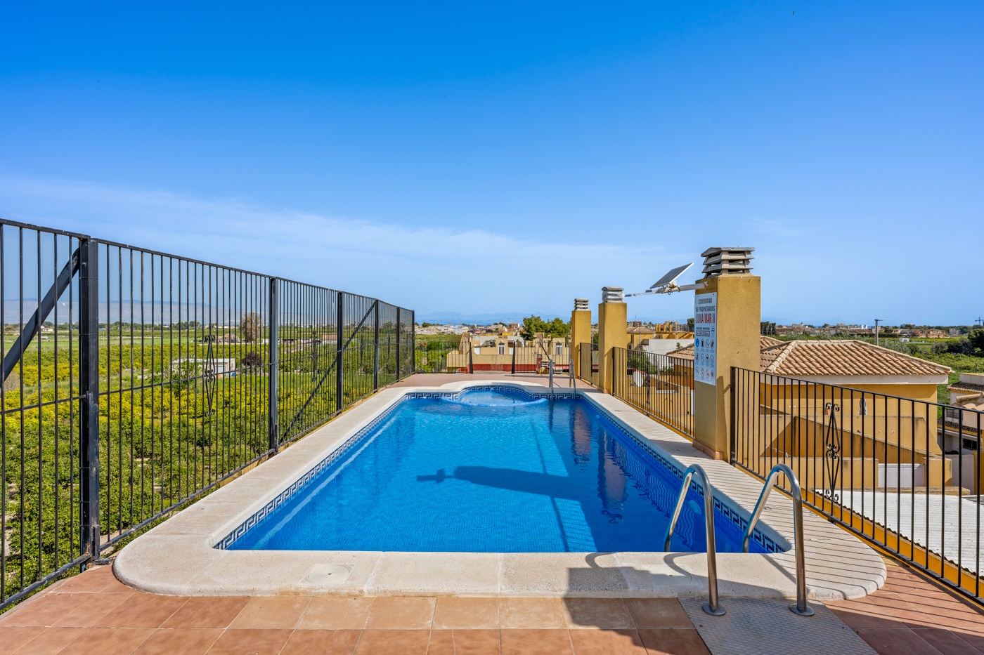 Terrace in apartment for sale in Daya Nueva