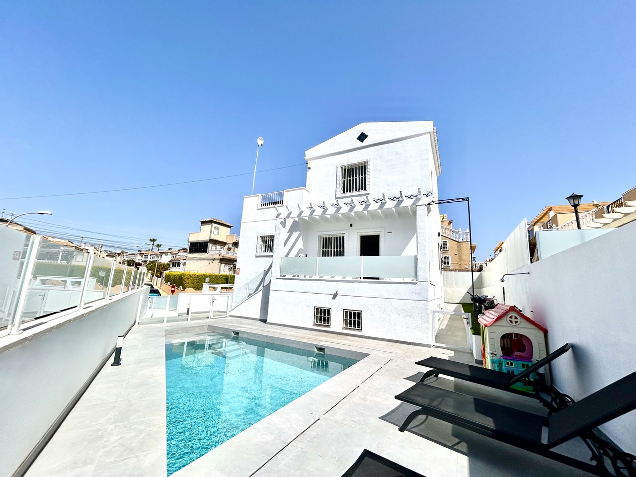 Terrace in villa for sale in Villamartin