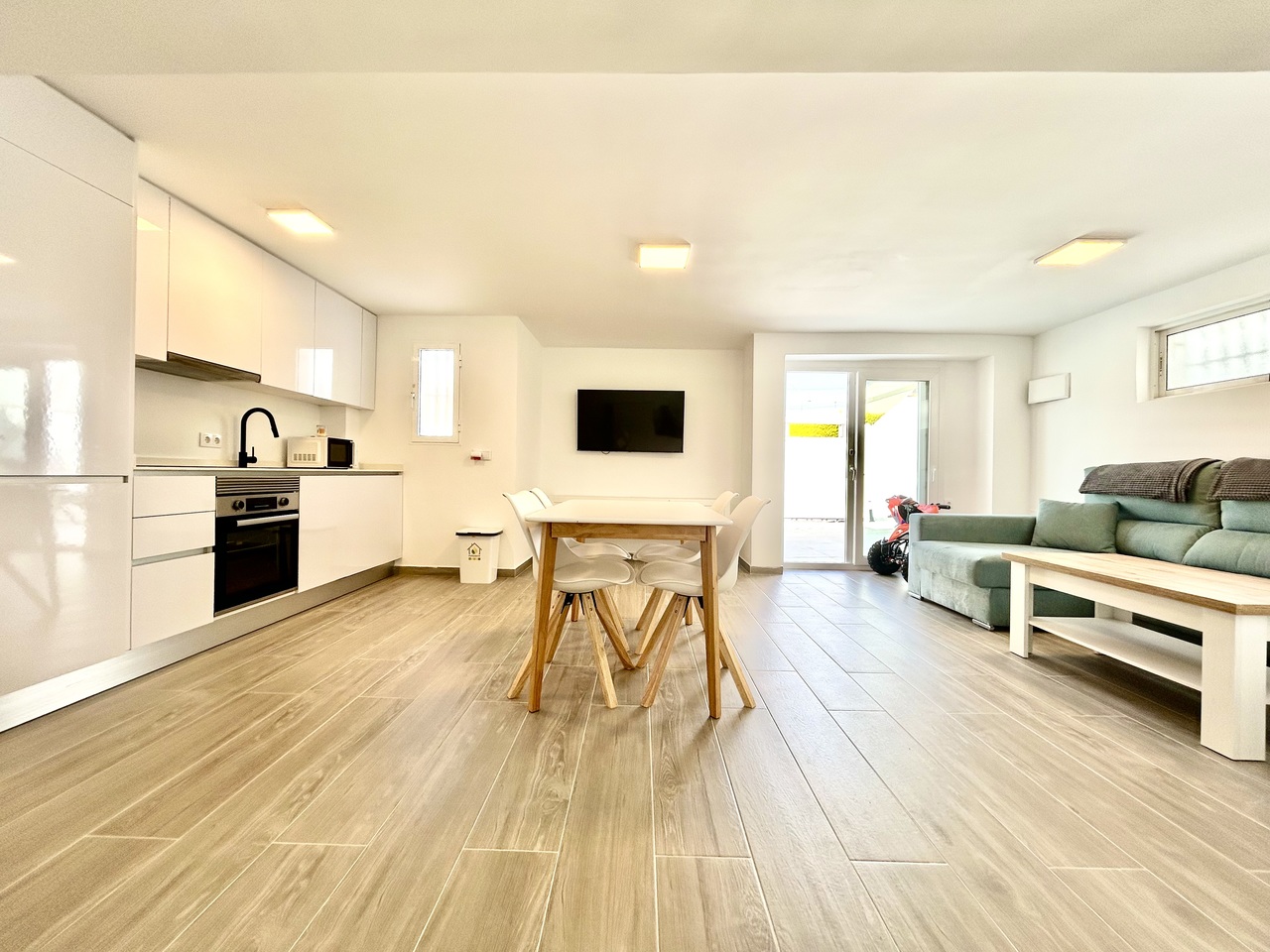 Bedroom in villa for sale in Villamartin
