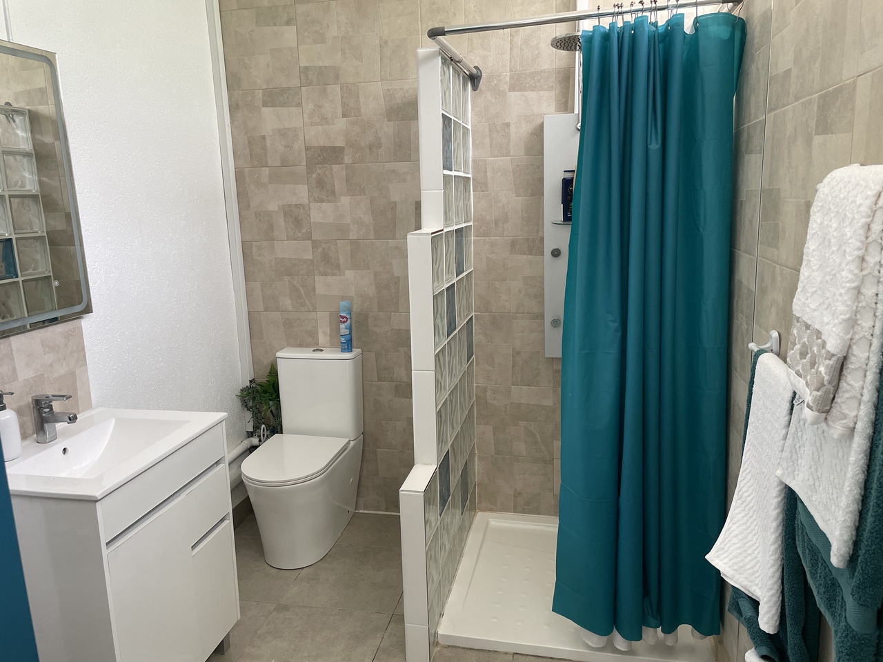 Bedroom in villa for sale in Mazarron Country Club