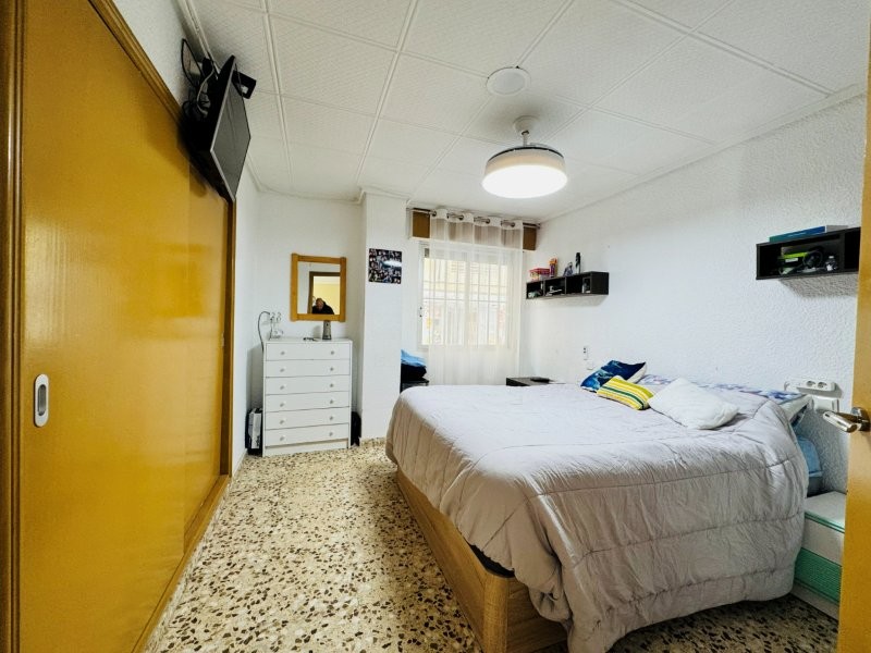 Bedroom in apartment for sale in La Mata
