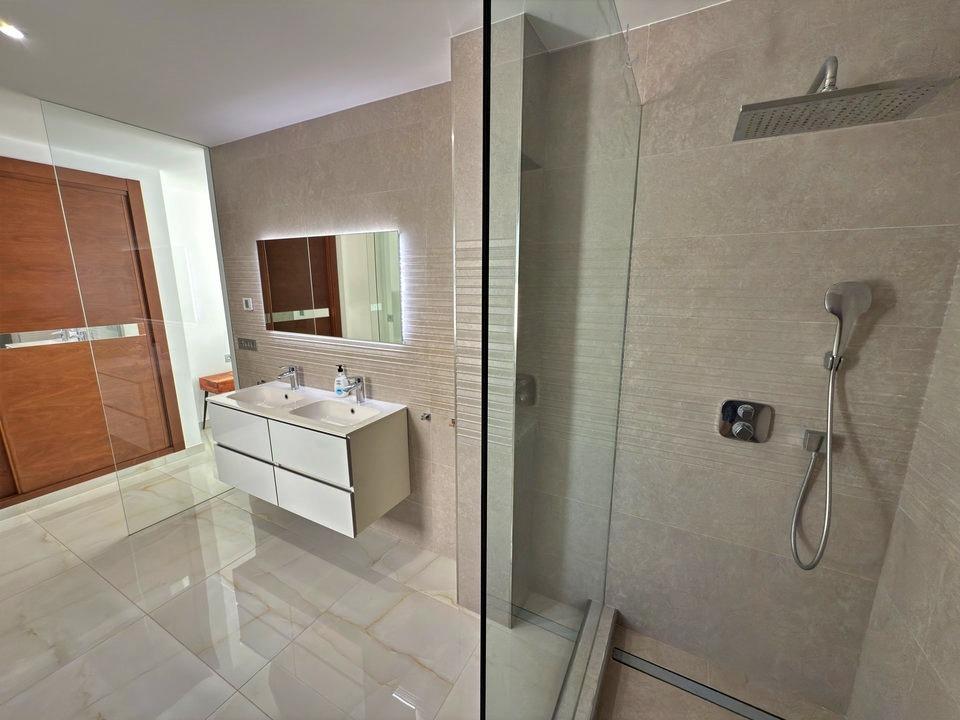 Kitchen in villa for sale in Orihuela Costa