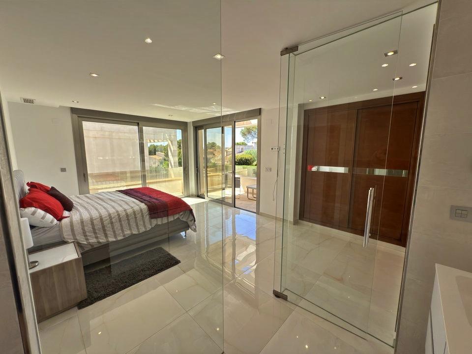Kitchen in villa for sale in Orihuela Costa