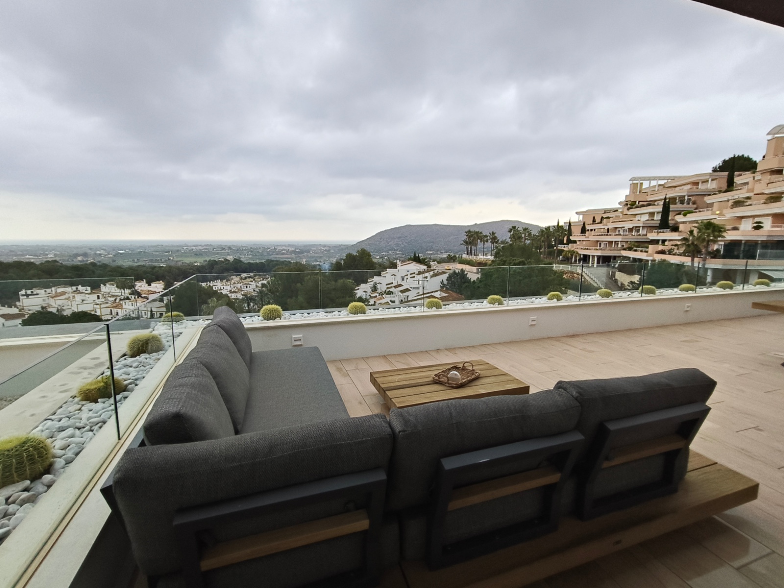Bedroom in apartment for sale in Denia