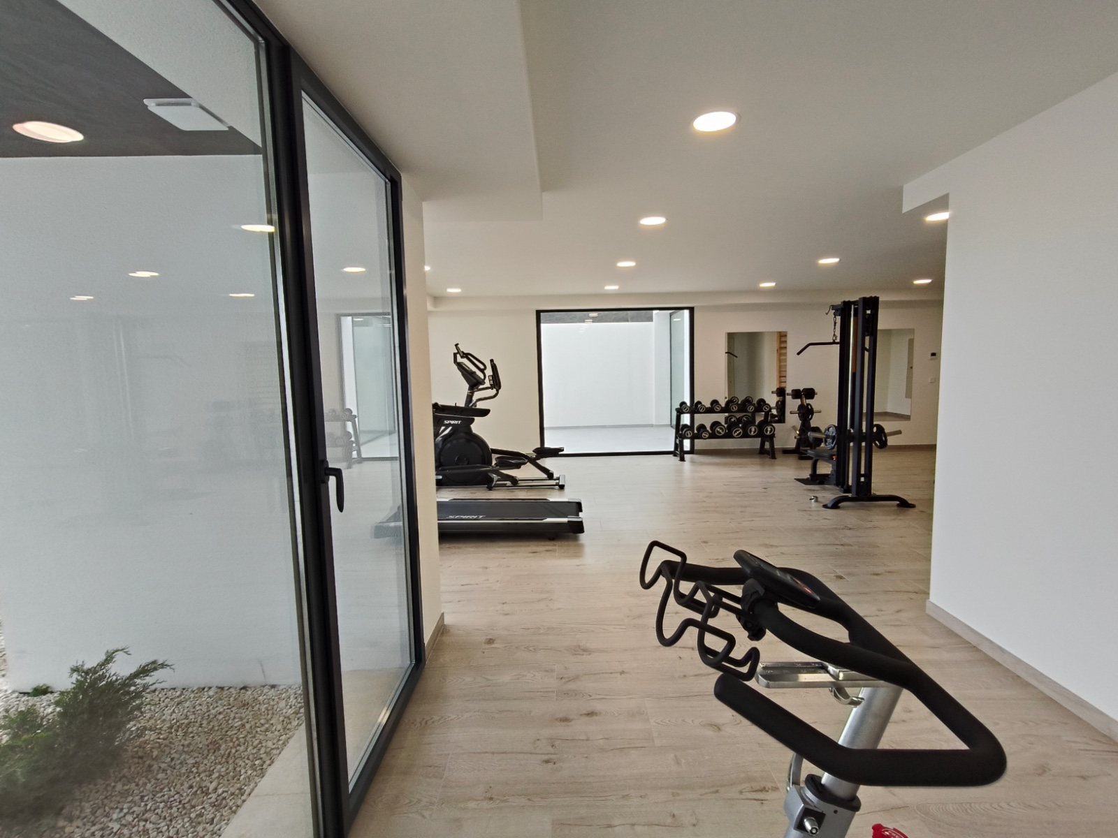 Bedroom in apartment for sale in Denia
