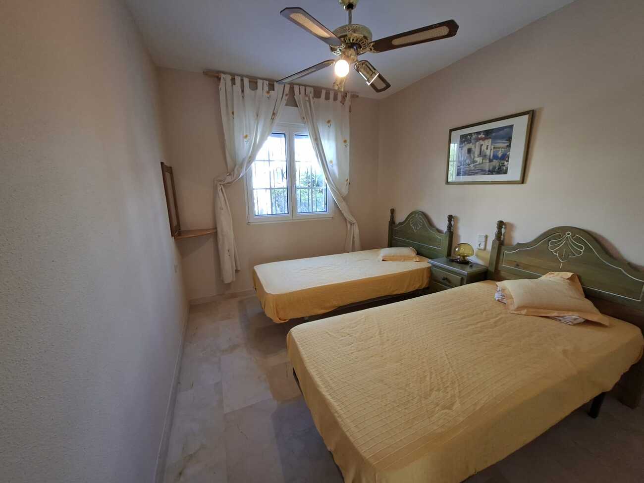 Garden in bungalow for sale in Villamartin