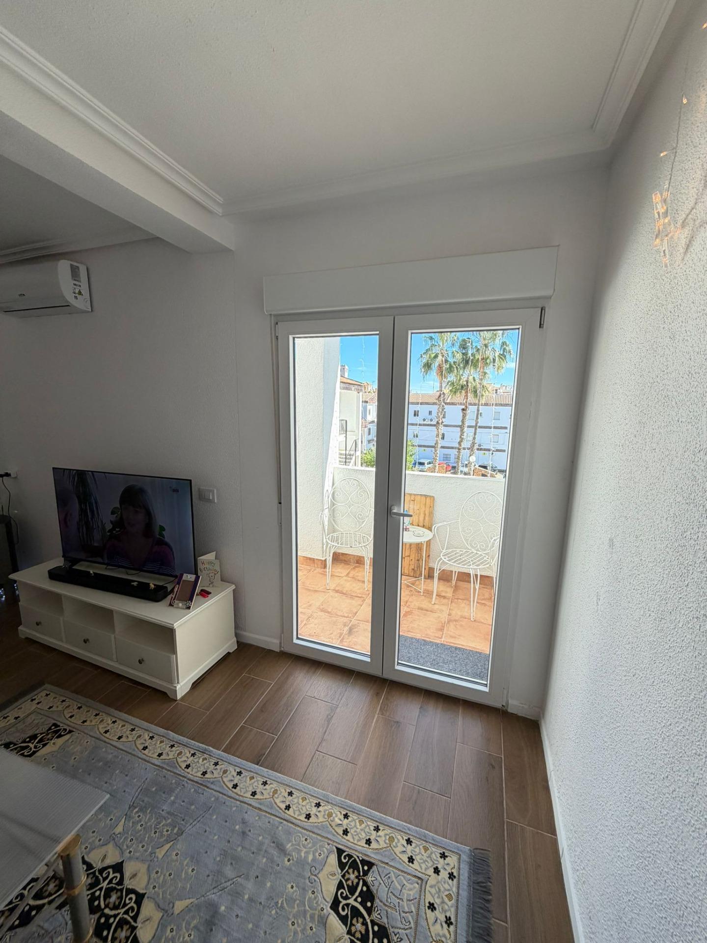 Dining area in apartment for sale in Torrevieja