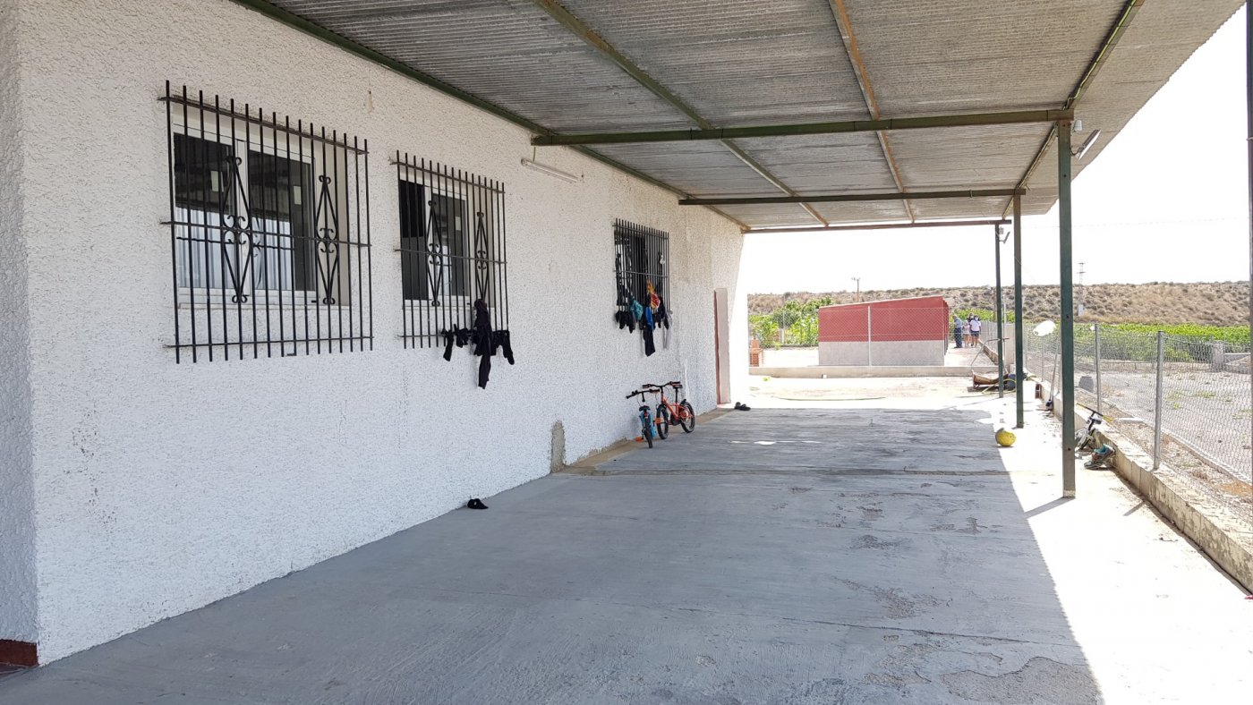 Bedroom in finca for sale in Los Montesinos