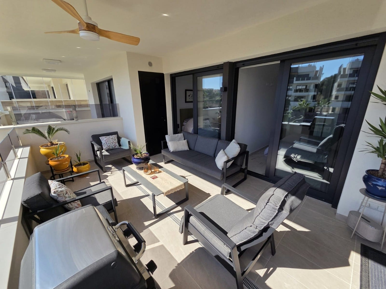 Kitchen in apartment for sale in Orihuela Costa