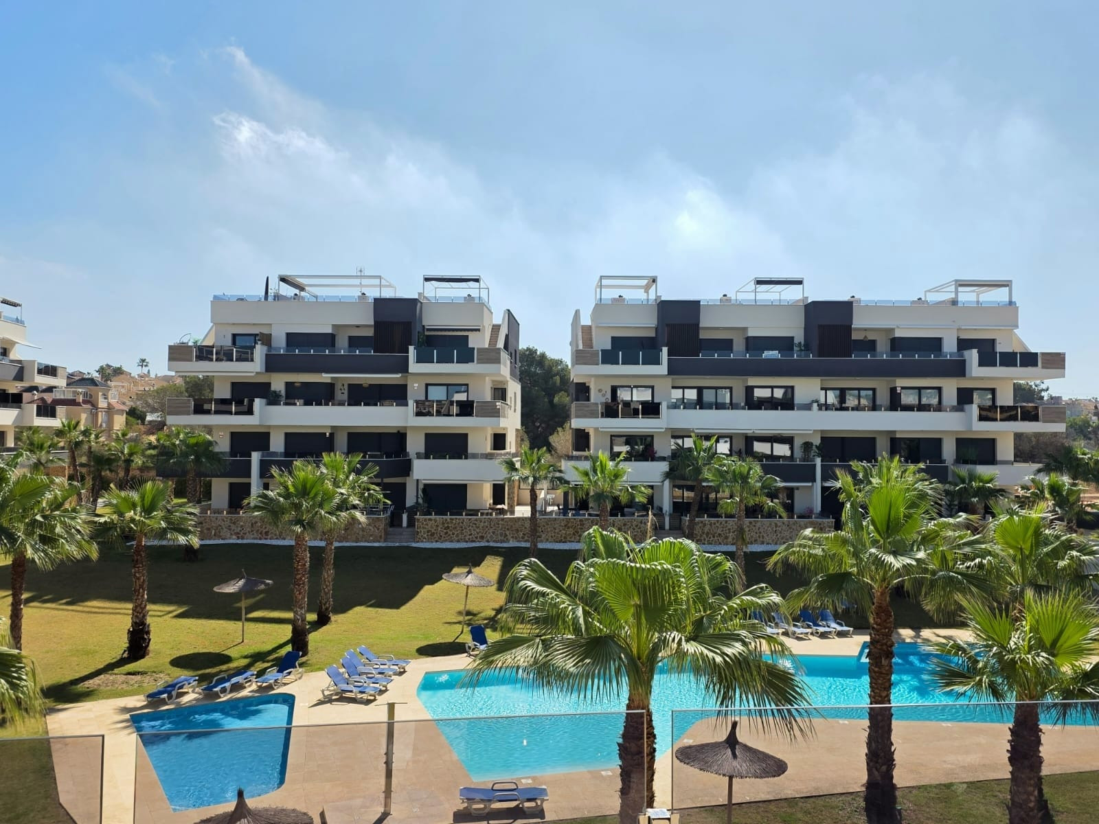 Kitchen in apartment for sale in Orihuela Costa
