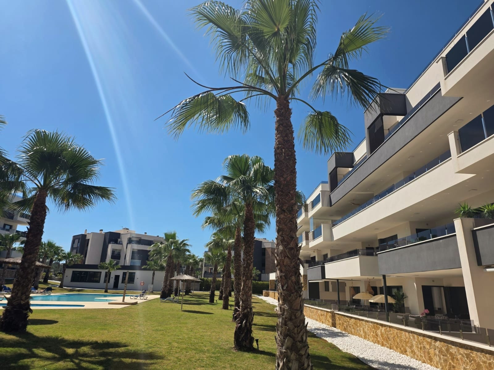 Garden in apartment for sale in Orihuela Costa