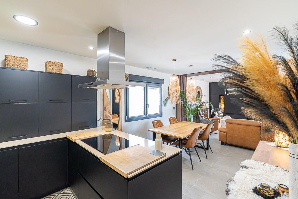 Vilă de Lux cu 4 Dormitoare în Benijófar – Spațiu Generos, Piscină și Amplasament Excepțional pe Costa Blanca