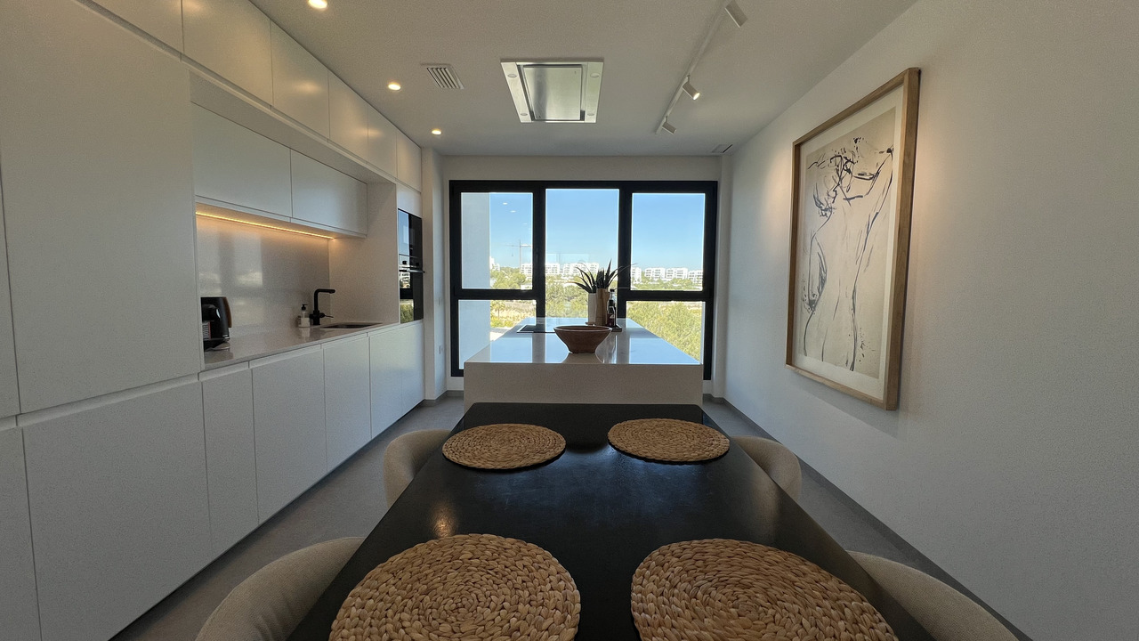 Kitchen in apartment for sale in Las Colinas Golf