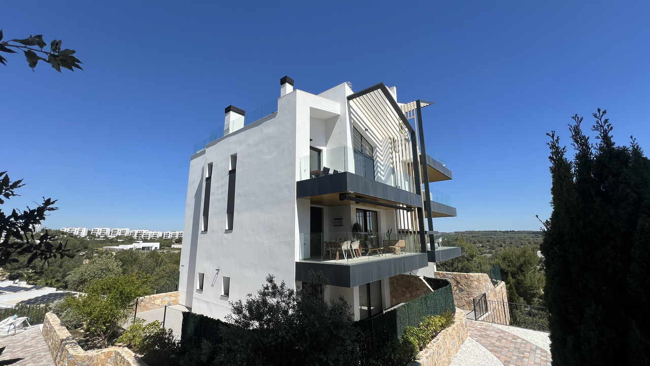 Kitchen in apartment for sale in Las Colinas Golf
