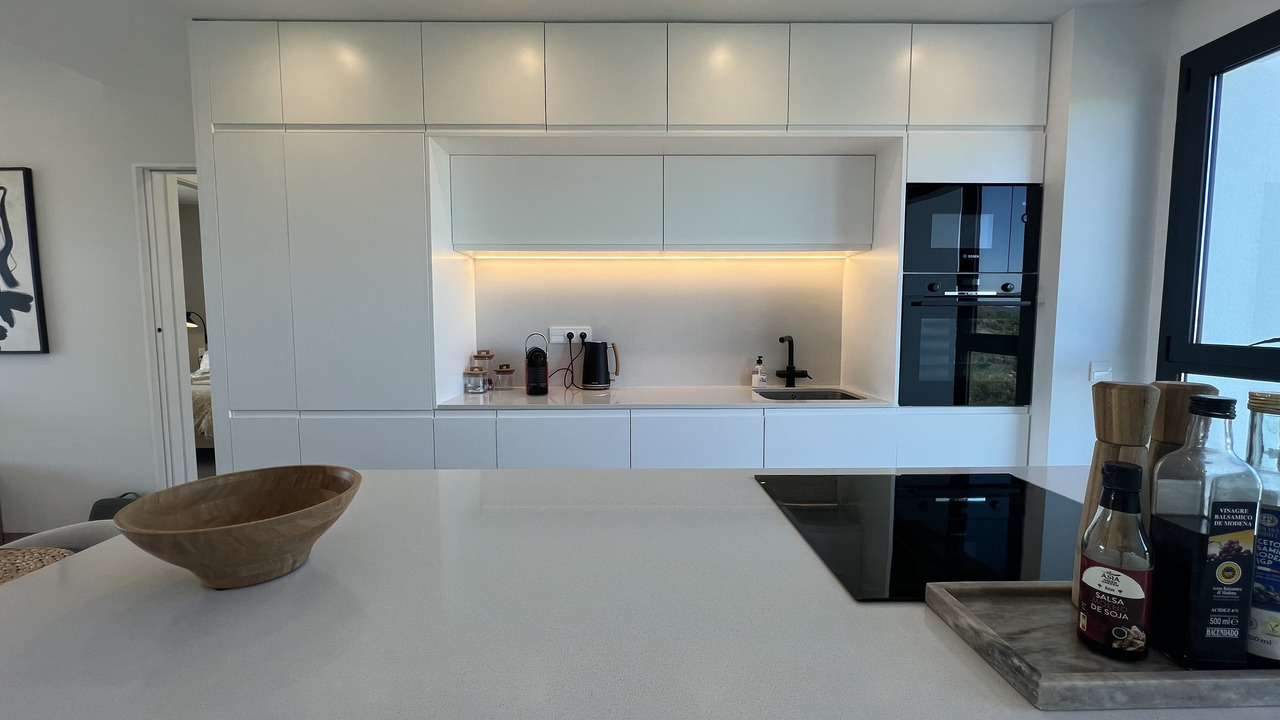 Bedroom in apartment for sale in Las Colinas Golf