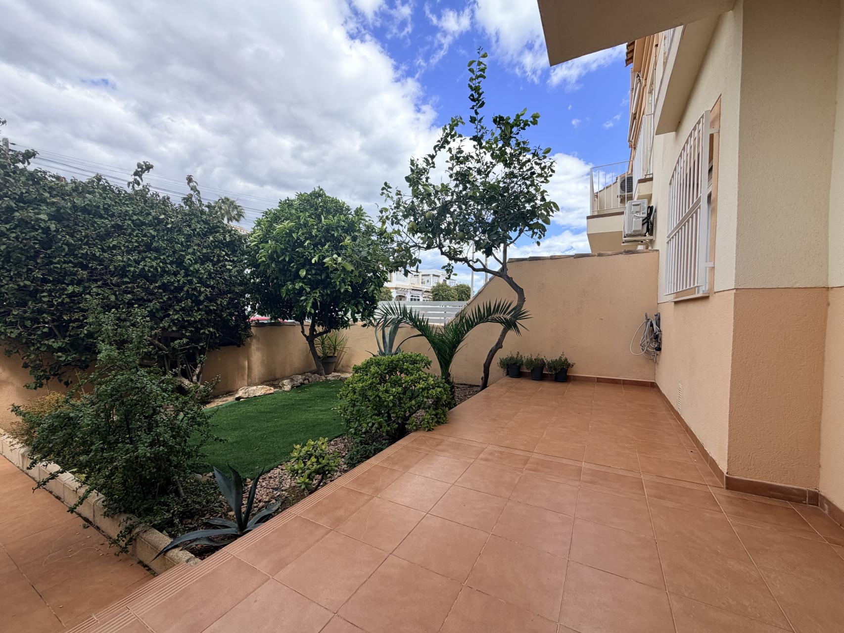 Master bedroom in bungalow for sale in Orihuela Costa